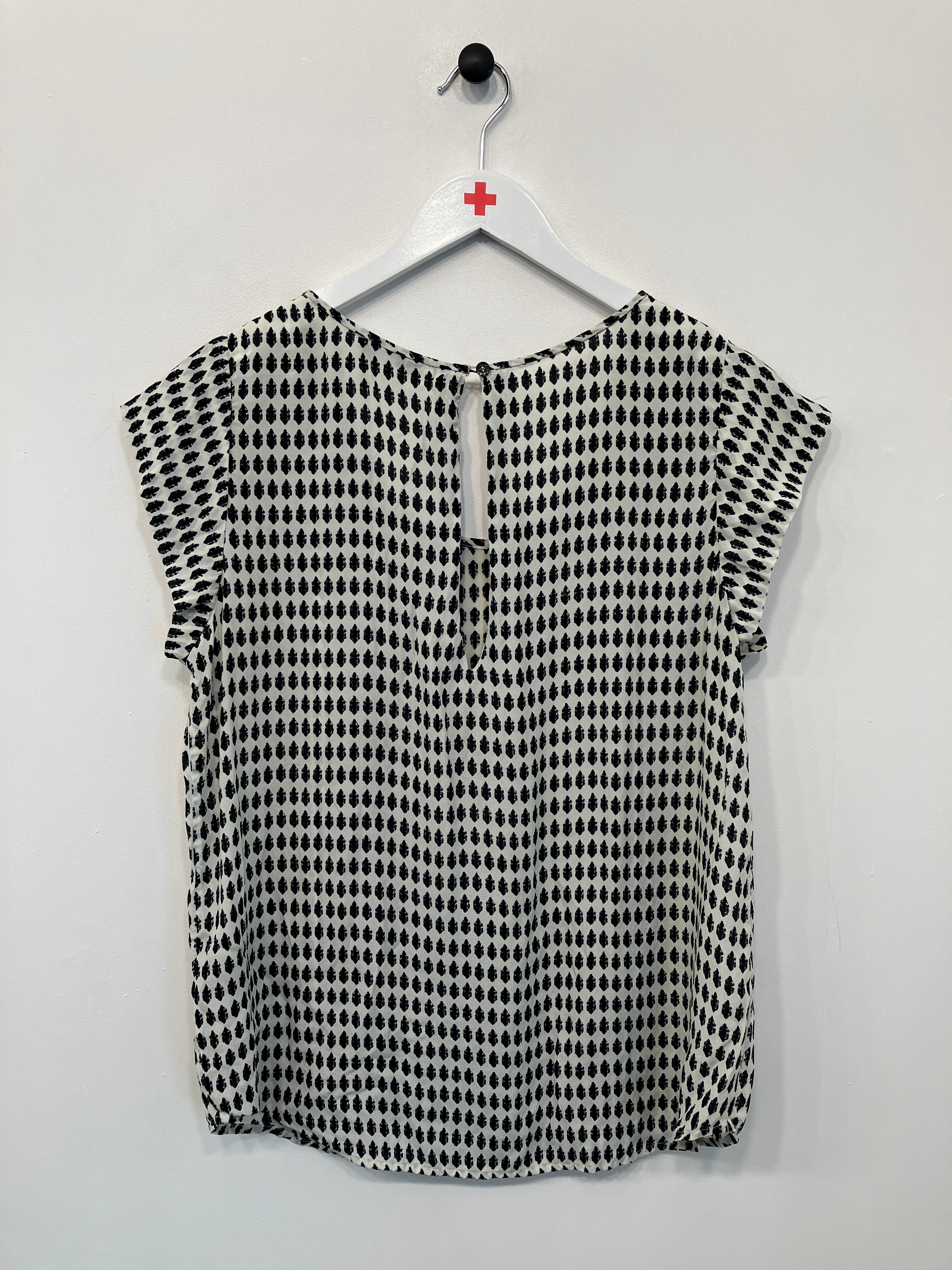 Second Female Bluse